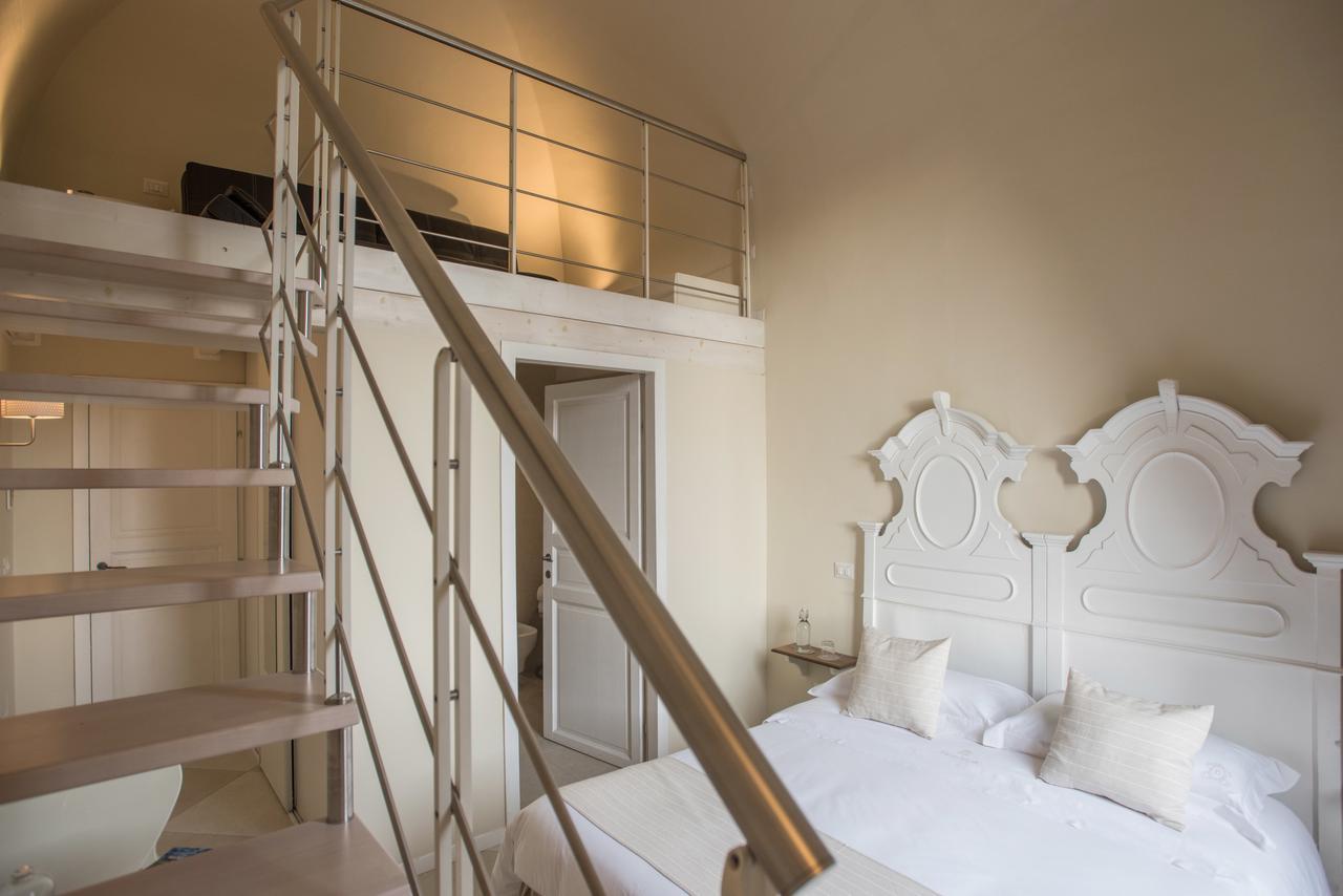 Palazzo Belsanti Bed & Breakfast Лече Екстериор снимка