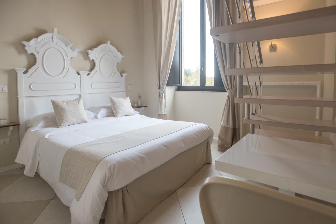 Palazzo Belsanti Bed & Breakfast Лече Екстериор снимка