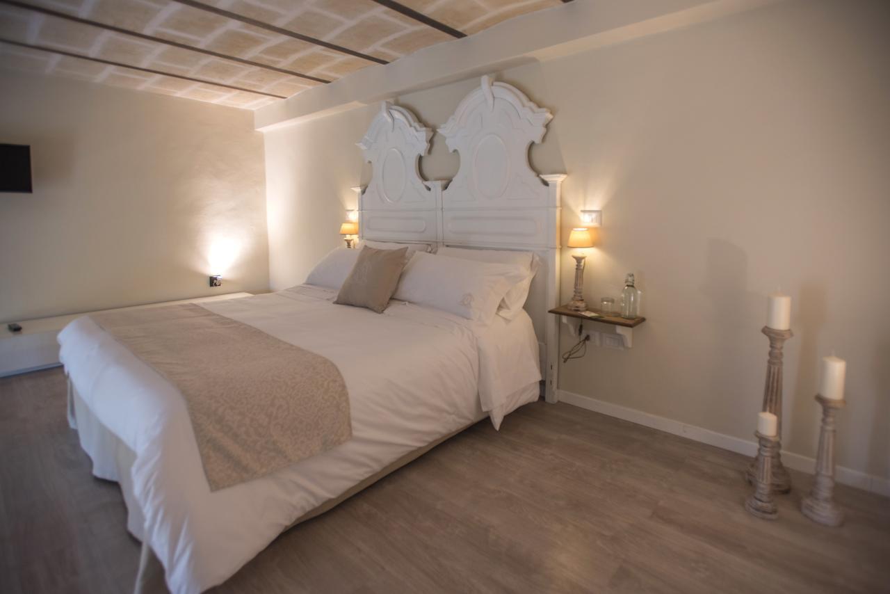 Palazzo Belsanti Bed & Breakfast Лече Екстериор снимка