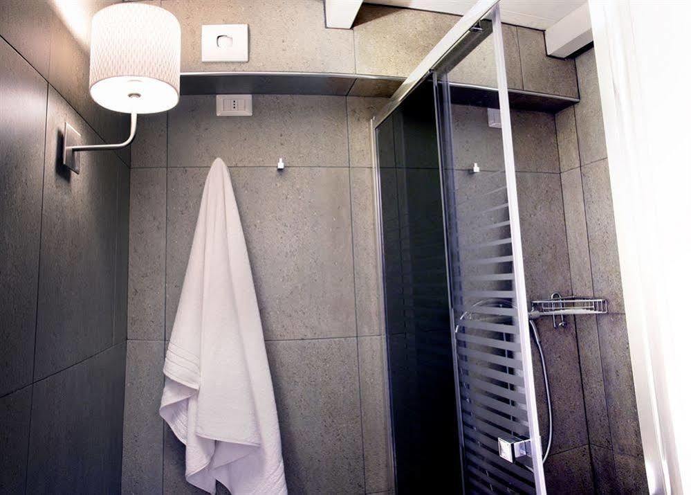 Palazzo Belsanti Bed & Breakfast Лече Екстериор снимка